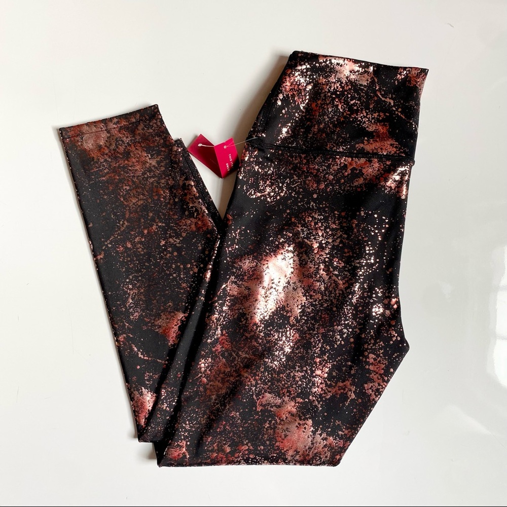 NWT Carbon38 Art Foil High Rise 7/8 Leggings- Black and Pink - Women's Sz L